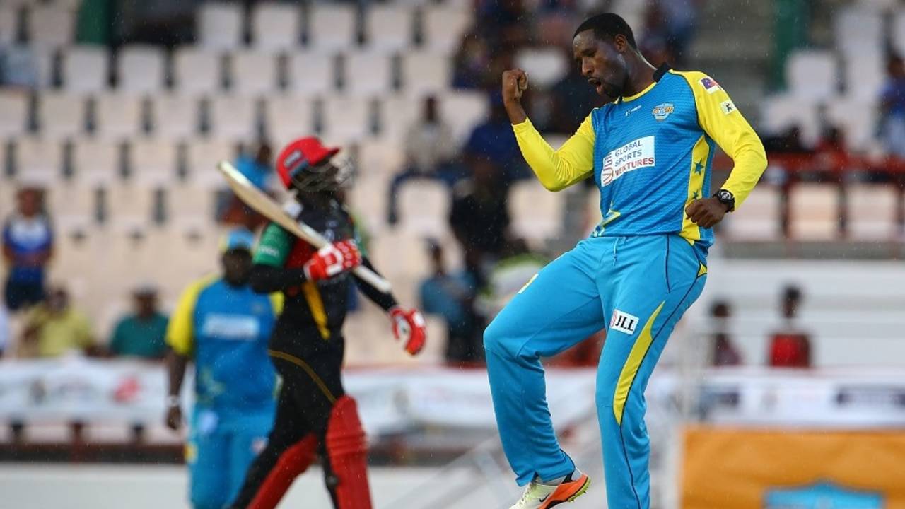Shane Shillingford enjoys Devon Smith's dismissal, St Lucia Stars v St Kitts and Nevis Patriots, CPL 2017, Gros Islet, August 12, 2017