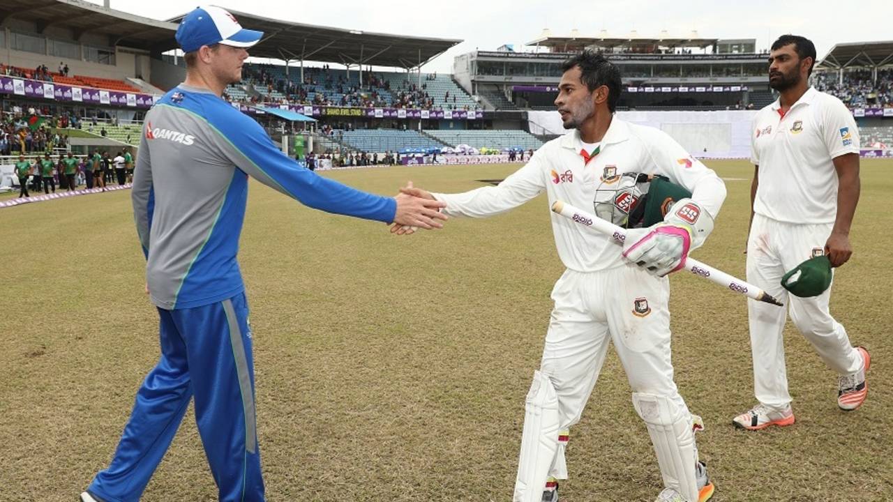 Steven Smith shakes hands with Mushfiqur Rahim, Bangladesh v Australia, 1st Test, Mirpur, 4th day, August 30, 2017