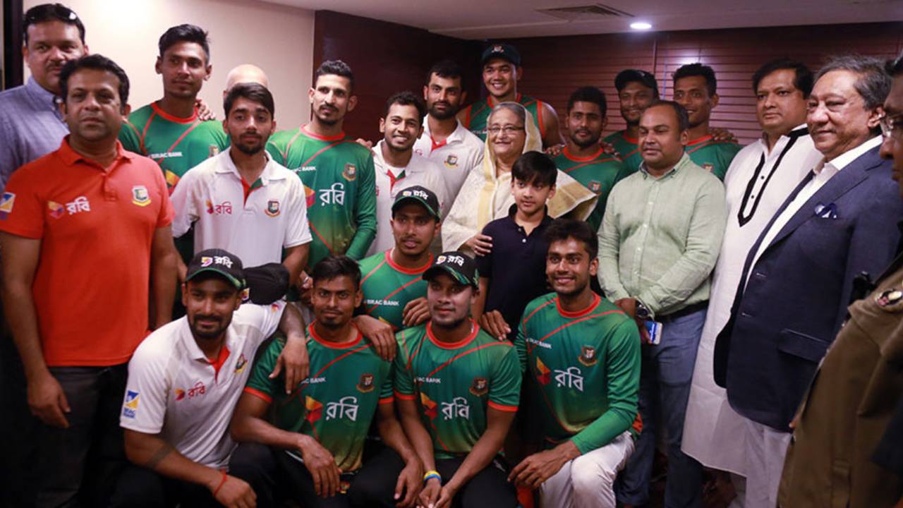 Bangladesh players and support staff pose with Prime Minister Sheikh Hasina and BCB President Nazmul Hasan, Bangladesh v Australia, 1st Test, Mirpur, 4th day, August 30, 2017