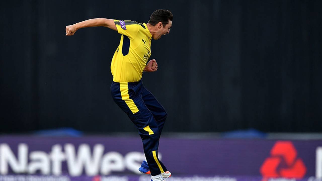 Chris Wood took two wickets in the Powerplay, Hampshire v Nottinghamshire, NatWest T20 Blast, 2nd semi-final, Edgbaston, September 2, 2017