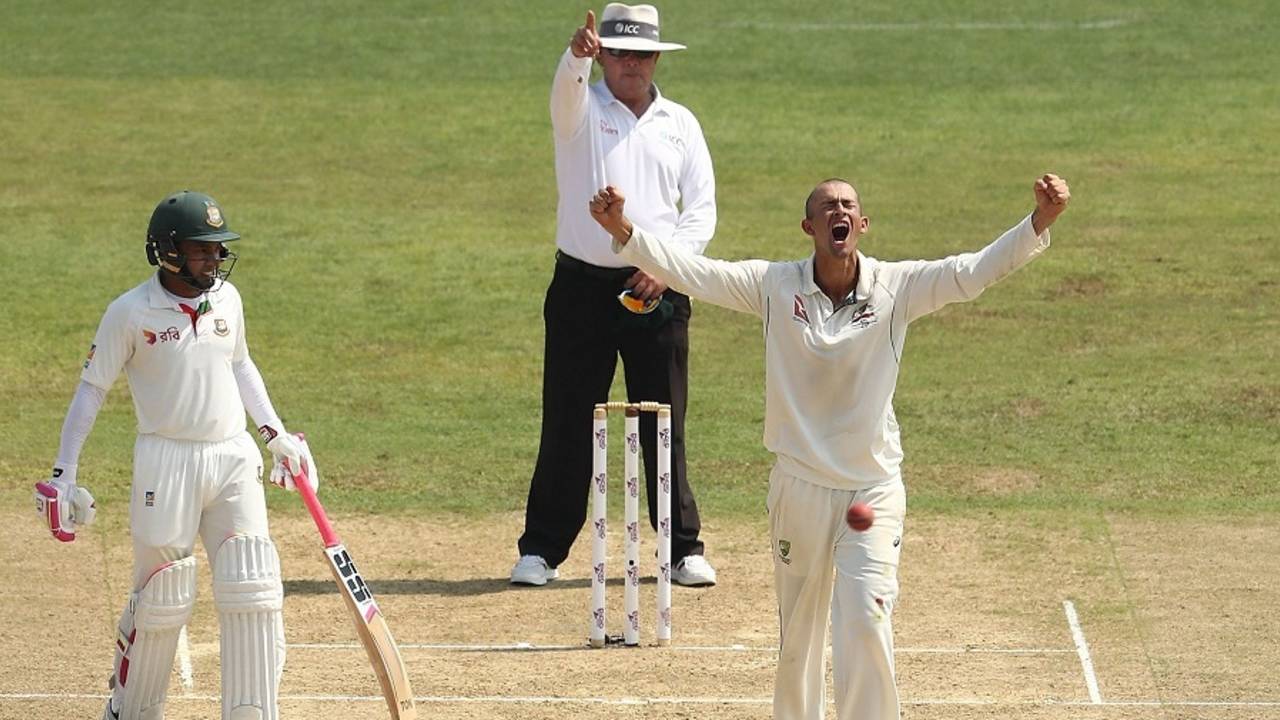 Ashton Agar exults after having Shakib Al Hasan caught behind, Bangladesh v Australia, 2nd Test, Chittagong, 1st day, September 4, 2017