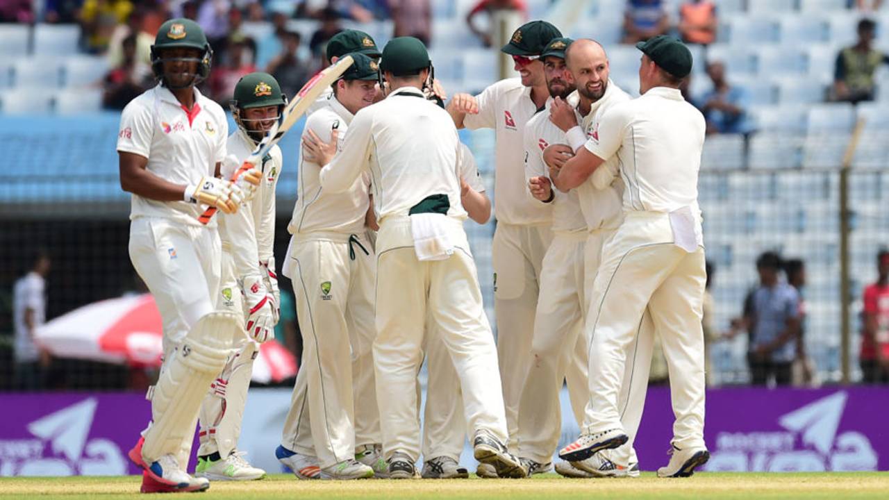 Nathan Lyon celebrates with his team after dismissing Shakib Al Hasan, Bangladesh v Australia, 2nd Test, Chittagong, 4th day, September 7, 2017