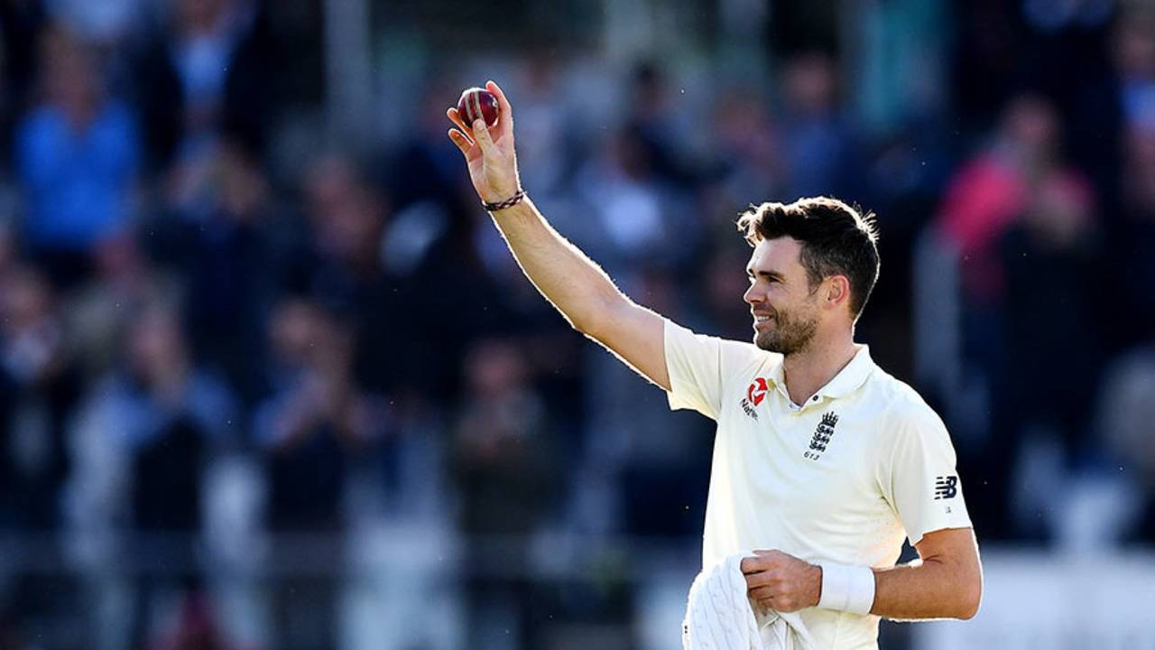 James Anderson acknowledges the ovation&nbsp;&nbsp;&bull;&nbsp;&nbsp;Getty Images