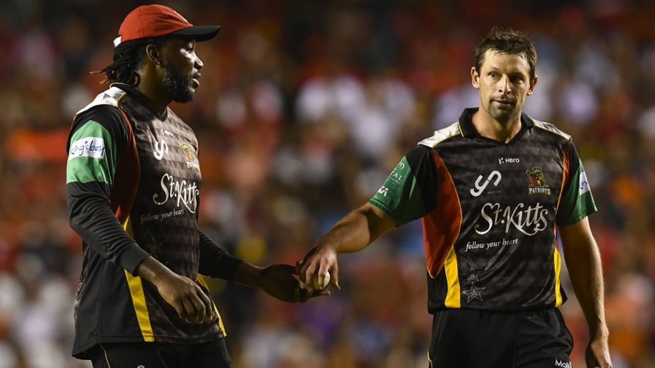 Chris Gayle handed Ben Hilfenhaus duties for the 19th over, Trinbago Knight Riders v St Kitts and Nevis Patriots, CPL 2017, final, Tarouba, September 9, 2017