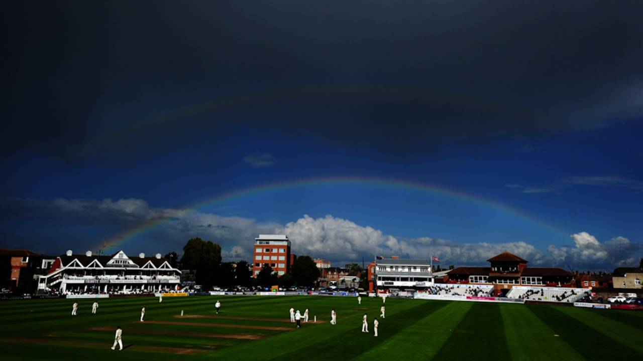 Somerset hope Hurry will bring a change in the weather  •  Getty Images
