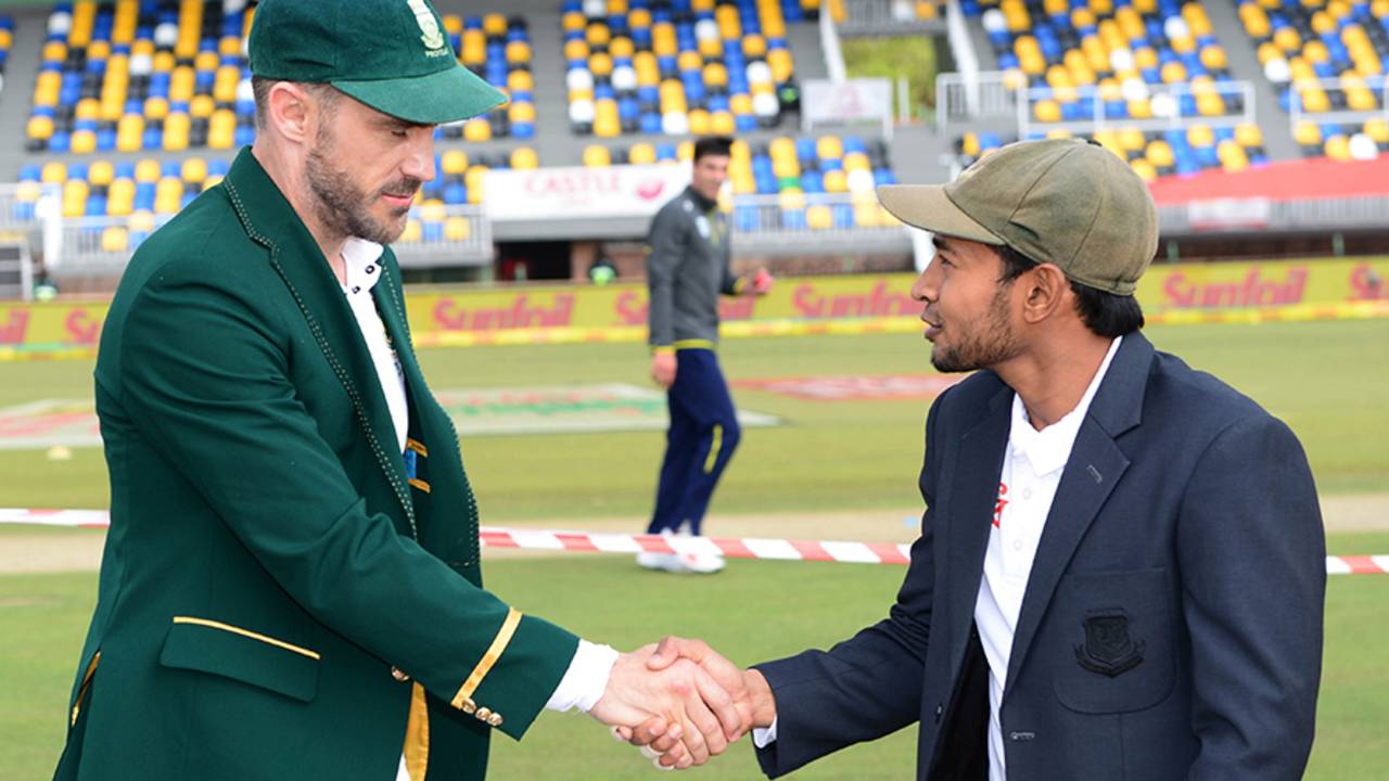 Faf du Plessis and Mushfiqur Rahim at the toss, South Africa v Bangladesh, 1st Test, Potchefstroom, 1st day, September 28, 2017