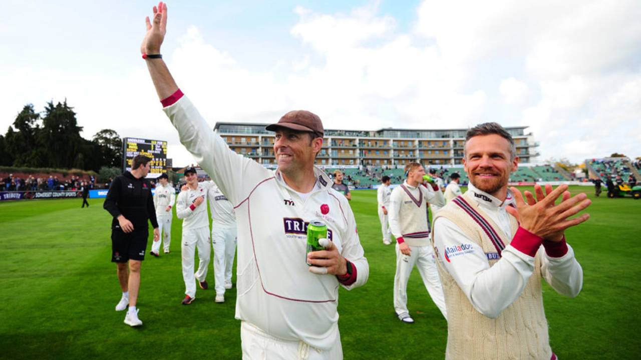 Marcus Trescothick salutes the crowd after Somerset secured Division One status&nbsp;&nbsp;&bull;&nbsp;&nbsp;Getty Images