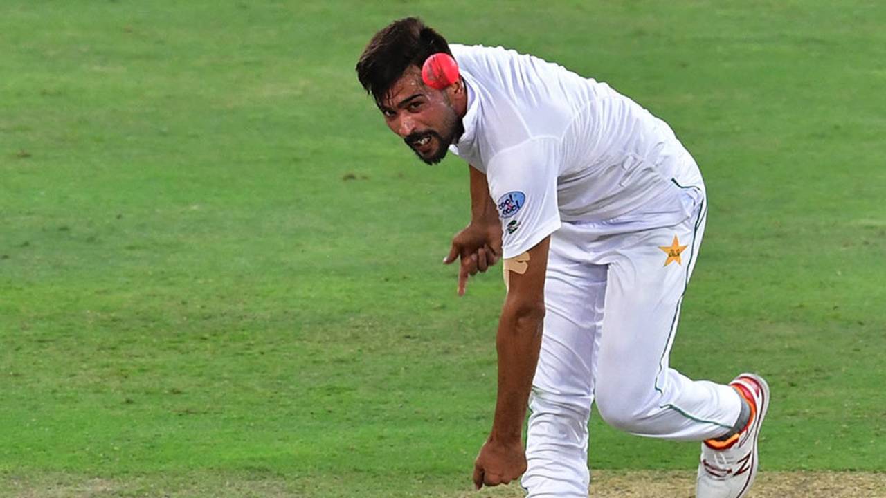 Mohammad Amir was left with one wicket - and an injury - to show for his efforts&nbsp;&nbsp;&bull;&nbsp;&nbsp;AFP