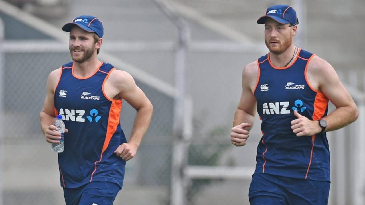 Kane Williamson and Martin Guptill go through fitness drills, Mumbai, October 14, 2017