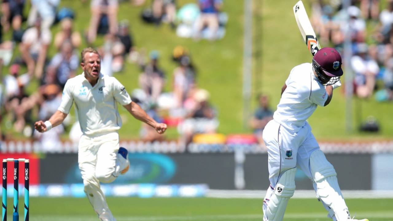 Neil Wagner had Shimron Hetmyer caught off a short ball, New Zealand v West Indies, 1st Test, Wellington, 1st day, December 1, 2017