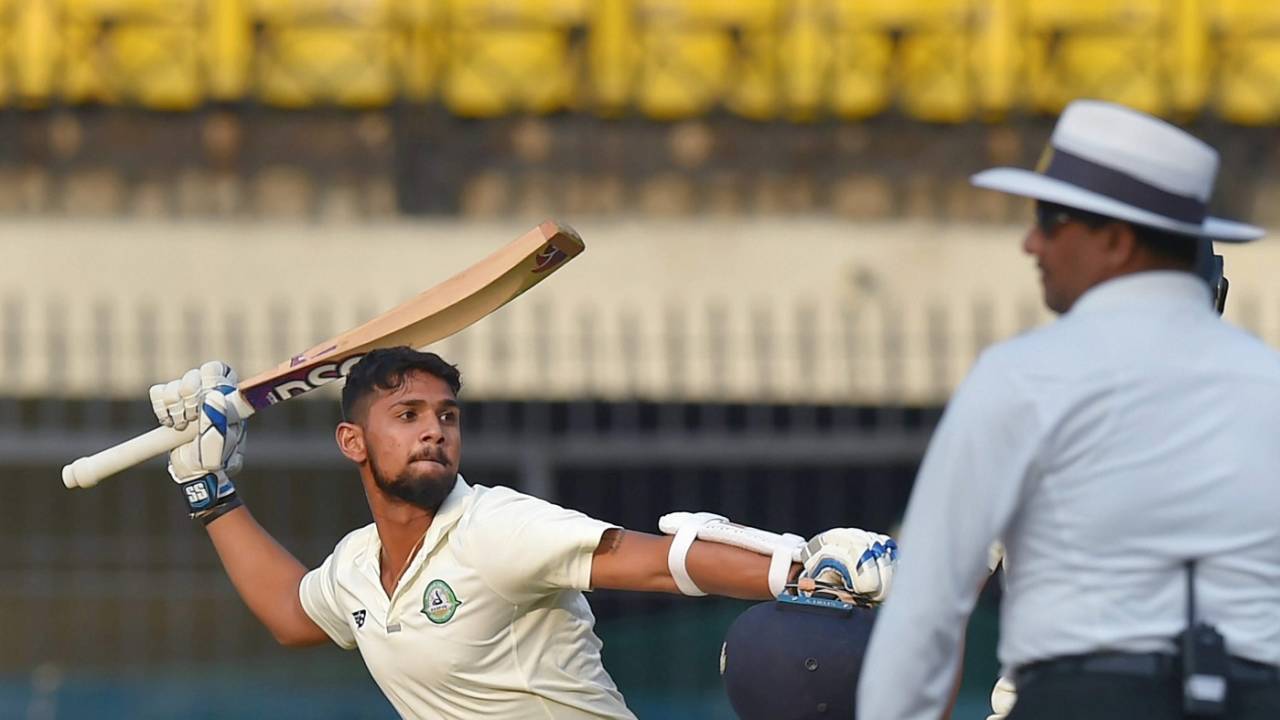 Siddhesh Neral was ecstatic after getting to fifty, Vidarbha v Delhi, Ranji Trophy 2017-18 final, Indore, 3rd day, December 31, 2017