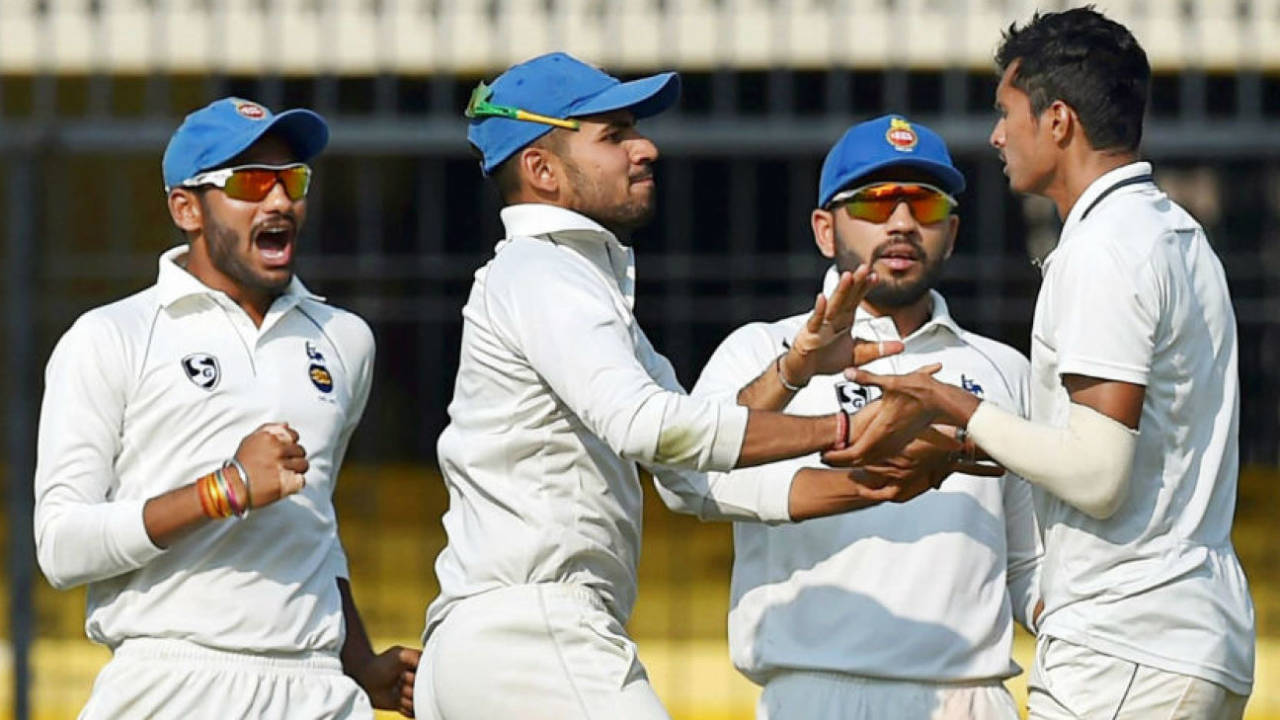 Navdeep Saini is pumped up as he celebrates a dismissal, Delhi v Vidarbha, Ranji Trophy final, 4th day, Indore, January 1, 2018