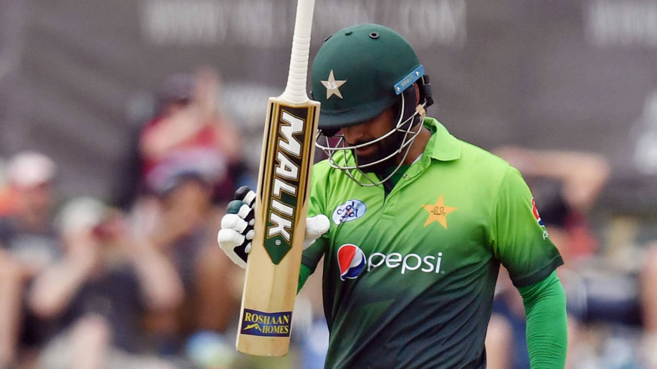 Mohammad Hafeez doesn't hide his disappointment after being dismissed, New Zealand v Pakistan, 2nd ODI, Nelson, January 9, 2018