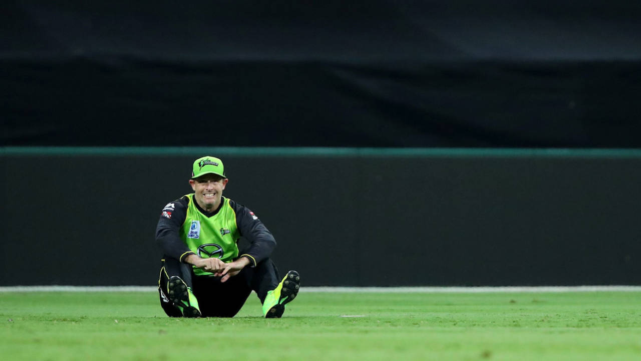 Ben Rohrer reacts after dropping a sitter, Sydney Thunder v Perth Scorchers, BBL 2017-18, Sydney, January 11, 2018 