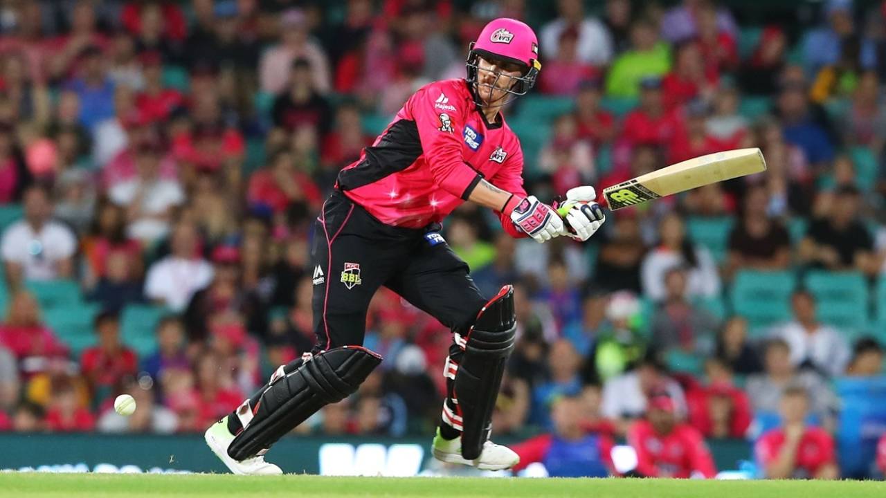 Nic Maddinson works the ball down the leg side, Sydney Thunder v Sydney Sixers, BBL 2017-18, Sydney, January 13, 2018