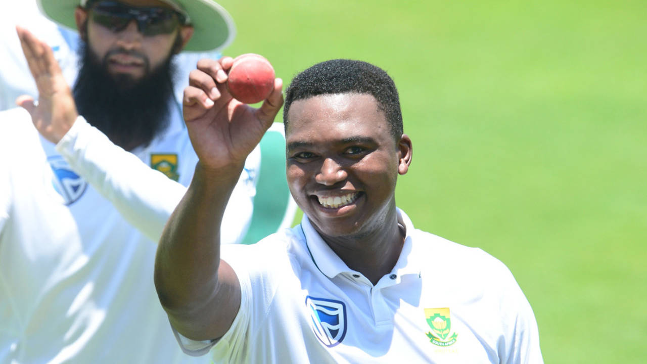 Lungi Ngidi holds up the ball, acknowledging the cheers for his six-for, South Africa v India, second Test, Centurion, day five, January 17, 2018