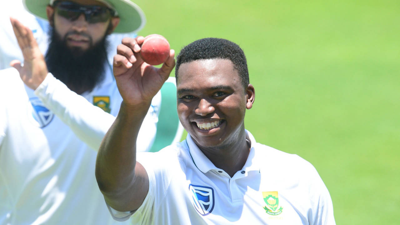 Lungi Ngidi holds up the ball, acknowledging the cheers for his six-for, South Africa v India, second Test, Centurion, day five, January 17, 2018