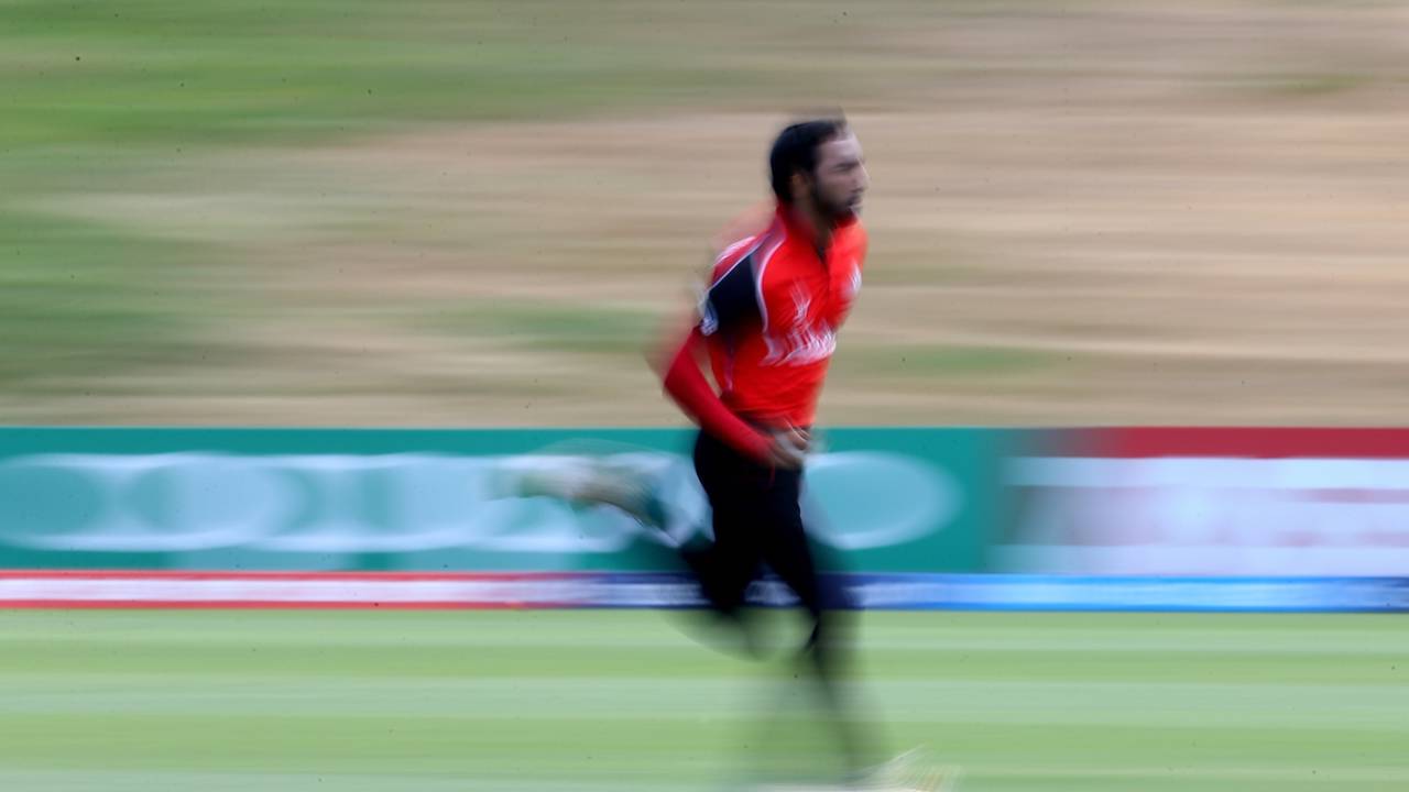 Faisal Jamkhandi runs in to bowl, Canada v England, Under-19 World Cup, Group C, Queenstown, January 20, 2018