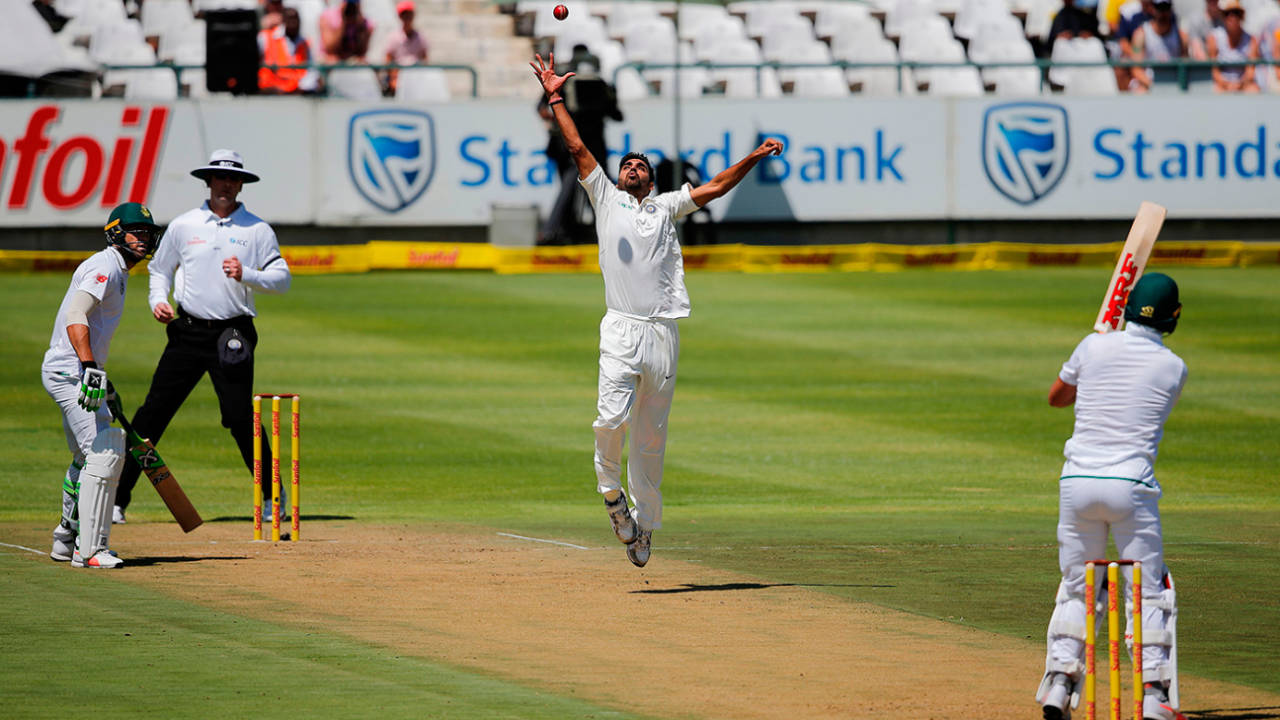 Bhuvneshwar Kumar leaps to try to take a catch, South Africa v India, 1st Test, Cape Town, 1st day, January 5, 2017