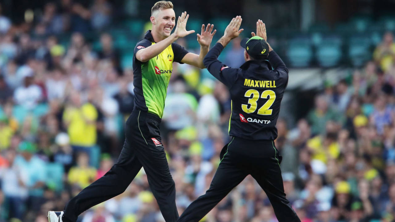 Billy Stanlake struck with each of his first two balls&nbsp;&nbsp;&bull;&nbsp;&nbsp;Getty Images