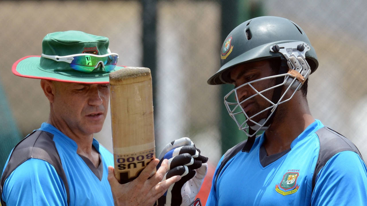 Richard Pybus during his spell with Bangladesh&nbsp;&nbsp;&bull;&nbsp;&nbsp;AFP