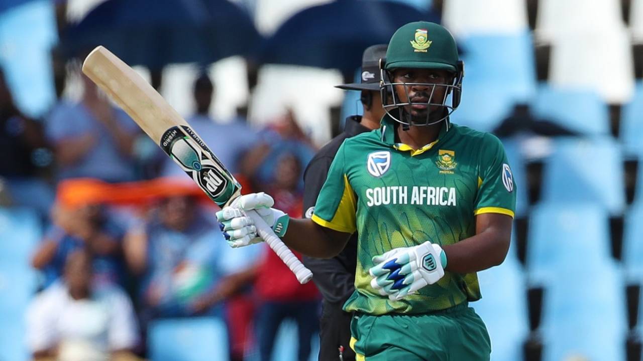 Khaya Zondo celebrates a fifty on a tricky surface, South Africa v India, 6th ODI, Centurion, February 16, 2018