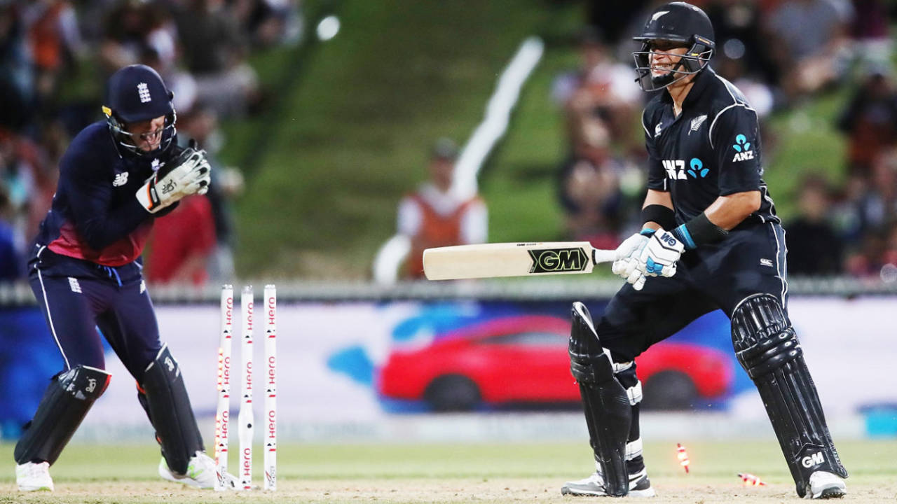 Ross Taylor was stumped off Adil Rashid with 41 needed, New Zealand v England, 1st ODI, Hamilton, February 25, 2018