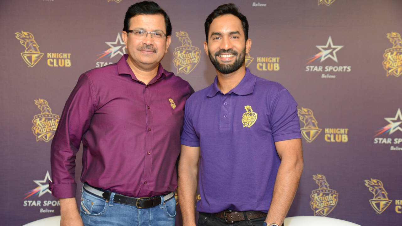 Kolkata Knight Riders CEO Venky Mysore shares the stage with the side's newly appointed captain Dinesh Karthik&nbsp;&nbsp;&bull;&nbsp;&nbsp;Kolkata Knight Riders