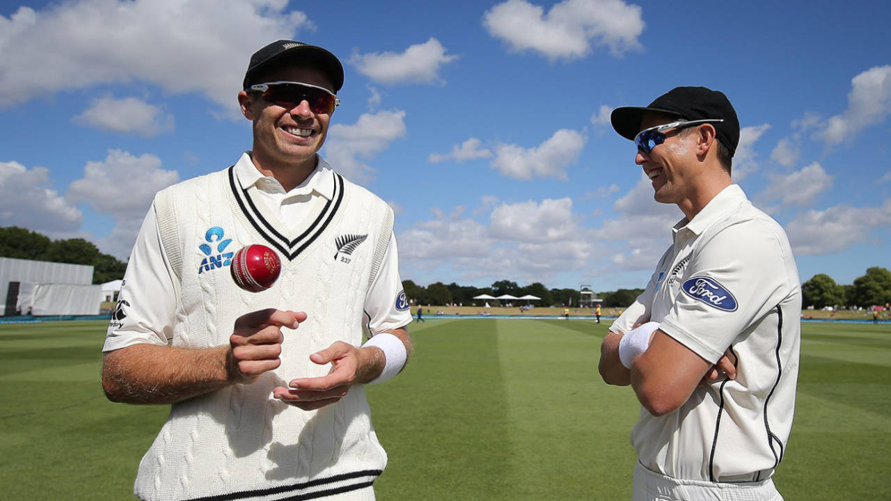 Tim Southee and Trent Boult before the start of play, New Zealand v Bangladesh, 1st Test, Christchurch, 1st day, January 20, 2017