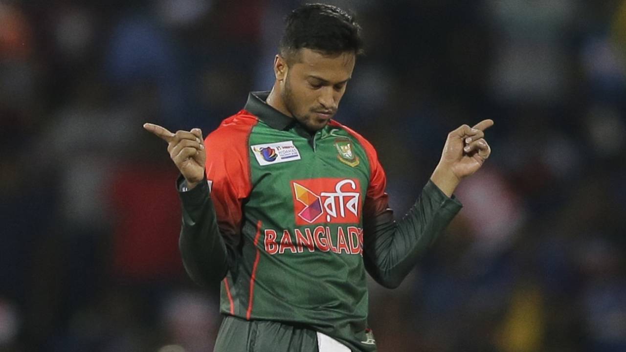 Shakib Al Hasan marked his return with the wicket of Danushka Gunathilaka, Sri Lanka v Bangladesh, 6th match, Colombo, March 16, 2018