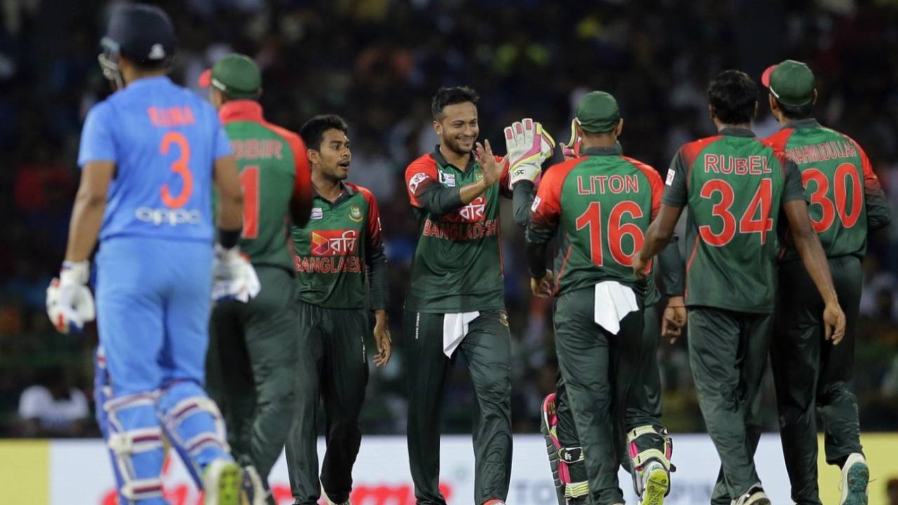 Bangladesh's players celebrate a wicket, India v Bangladesh, Nidahas Trophy final, Colombo, March 18, 2018