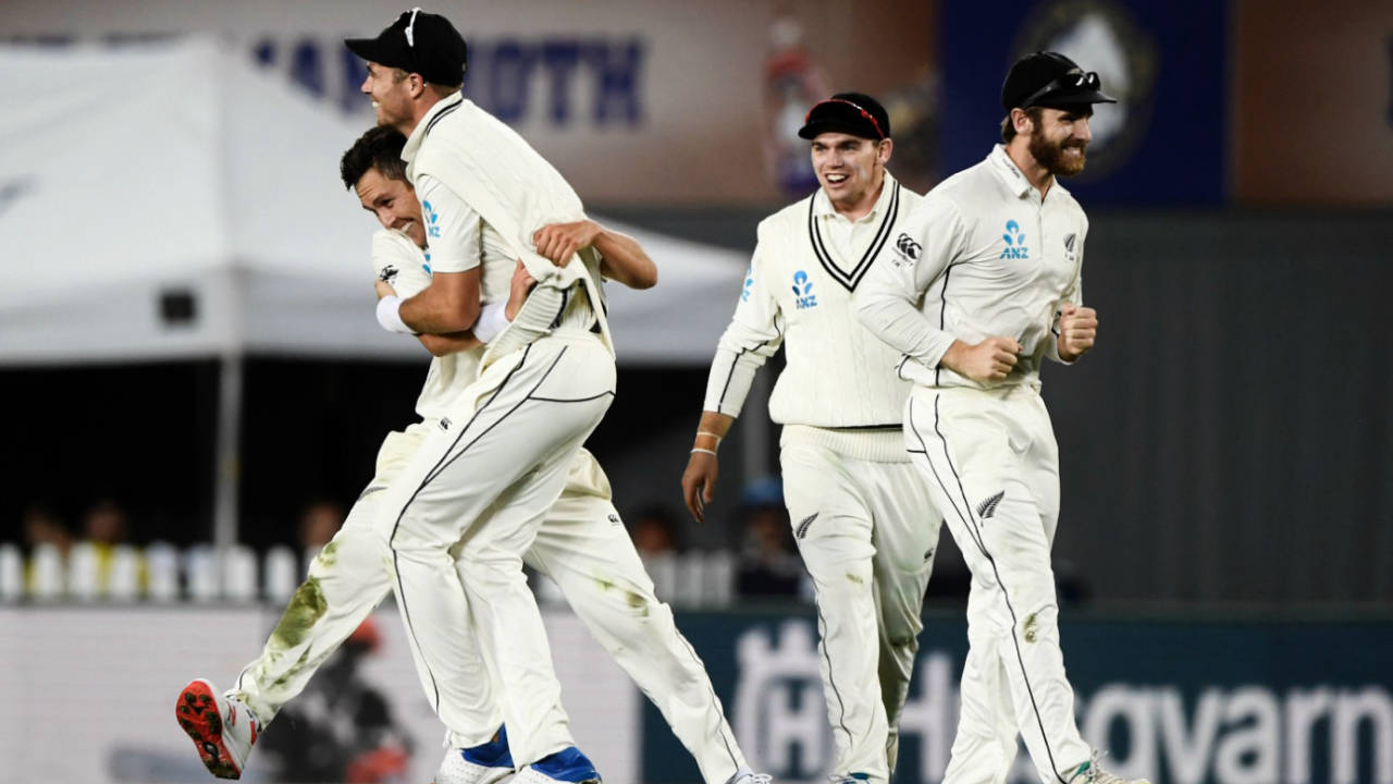 Trent Boult dismissed Joe Root off the final ball of the fourth day, New Zealand v England, 1st Test, Auckland, 4th day, March 25, 2018