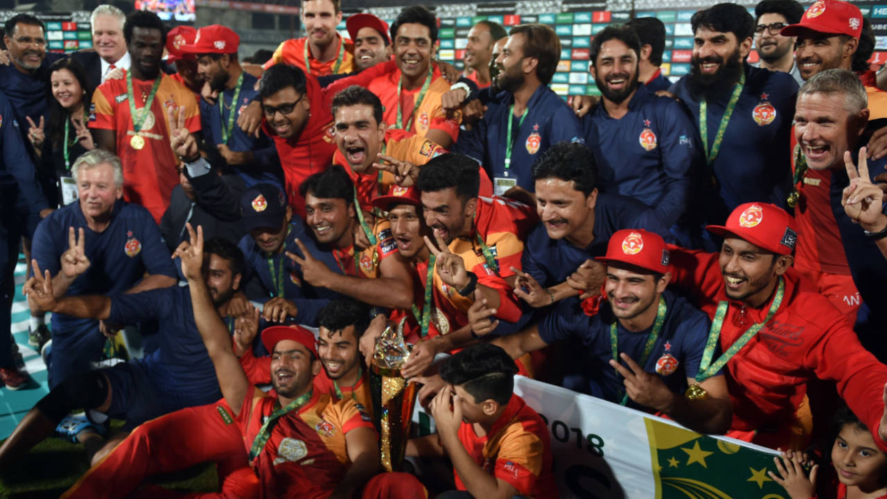 The Islamabad United team pose with the trophy&nbsp;&nbsp;&bull;&nbsp;&nbsp;AFP