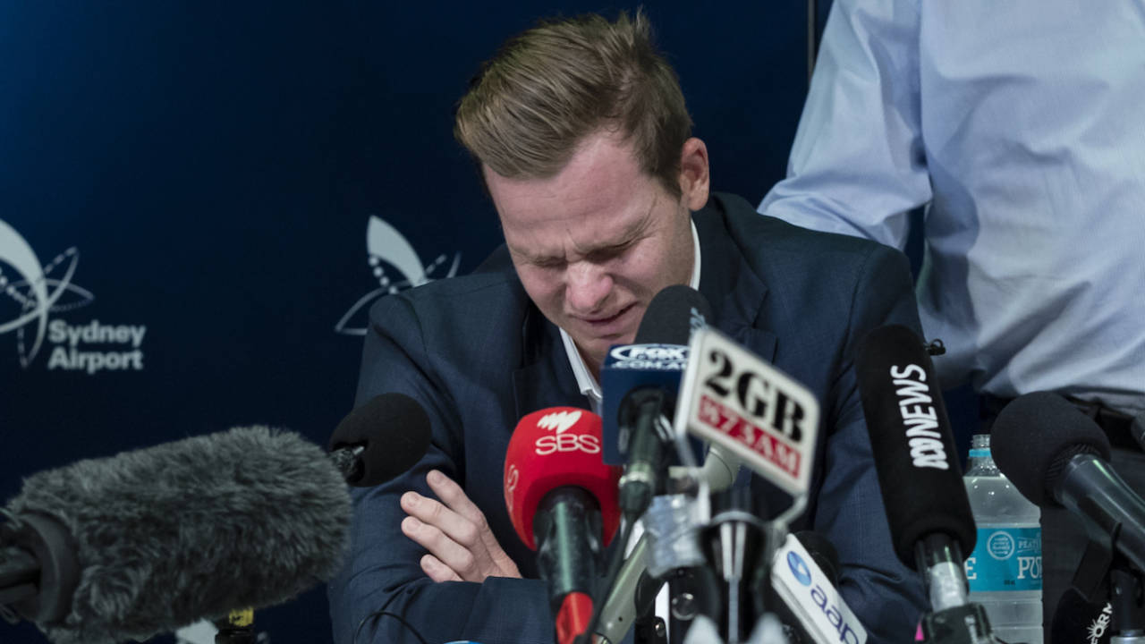 Steven Smith breaks down at the press conference in Sydney following the ball-tampering scandal in Cape Town, March 29, 2018