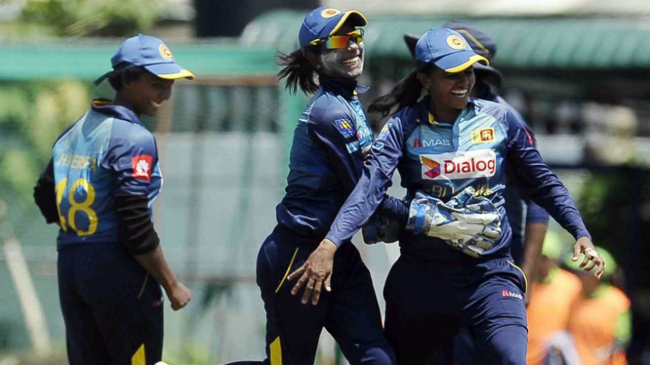 The Sri Lanka players celebrate a wicket, Sri Lanka v Pakistan, 2nd women's T20I, Colombo, March 30, 2018