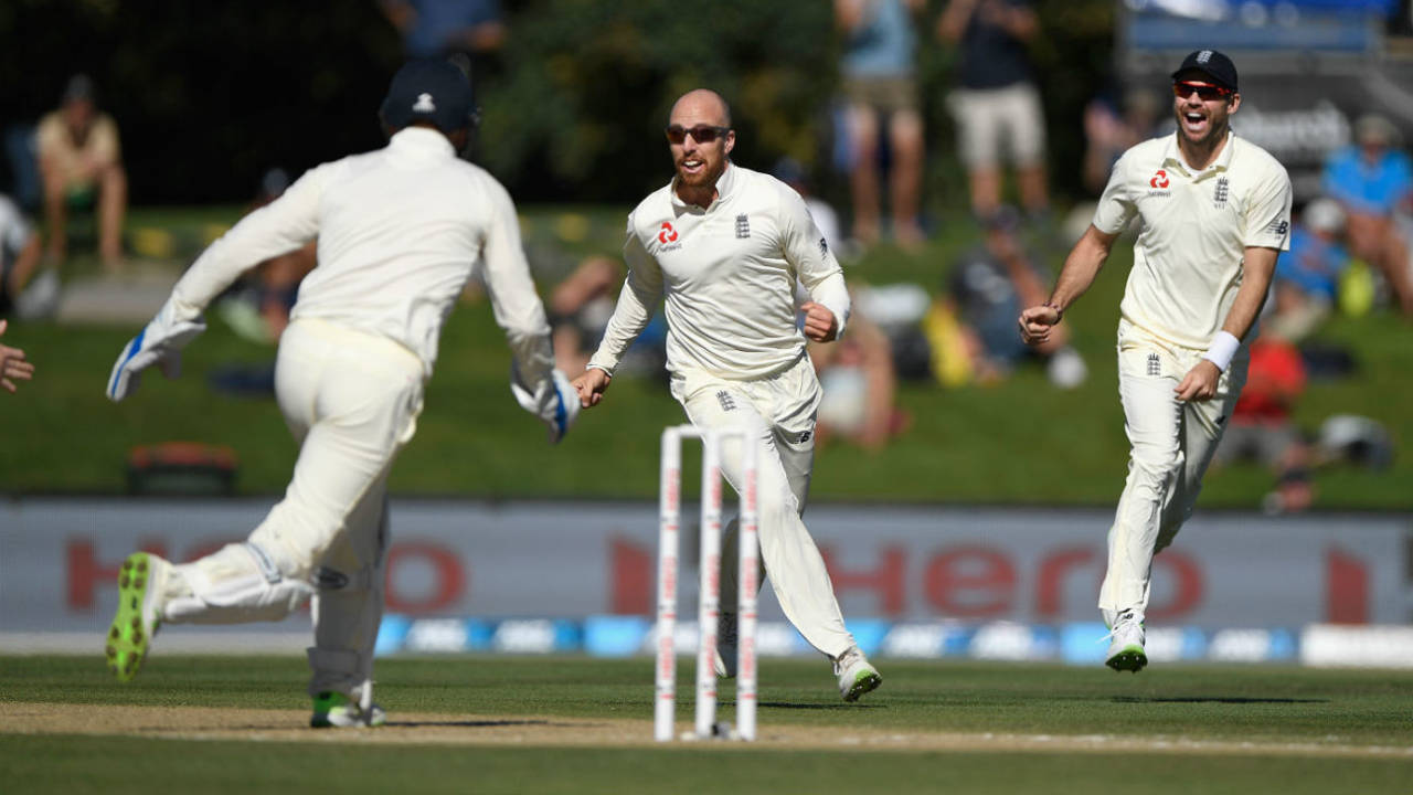 Jack Leach claimed Ross Taylor as his maiden Test wicket&nbsp;&nbsp;&bull;&nbsp;&nbsp;Getty Images
