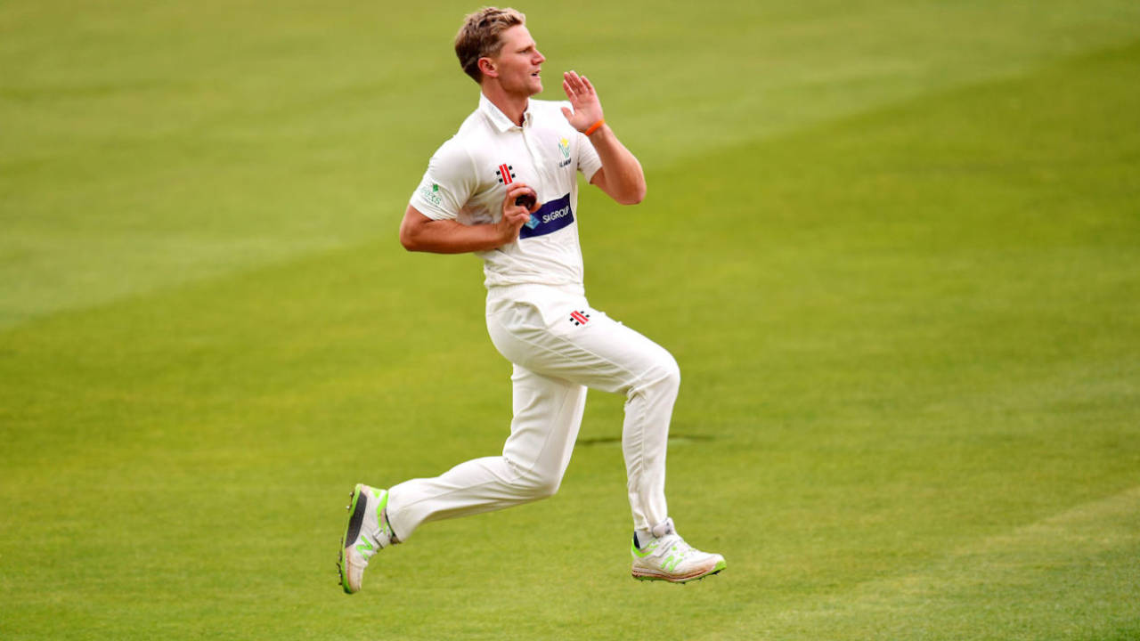 Timm van der Gugten sprints in, Middlsex v Glamorgan, Specsavers Championship, Division Two, Lord's, April 27, 2018