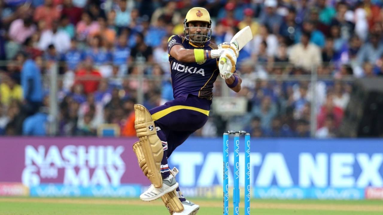 Robin Uthappa swivels around with a pull, Mumbai Indians v Kolkata Knight Riders, IPL 2018, Mumbai, May 6, 2018