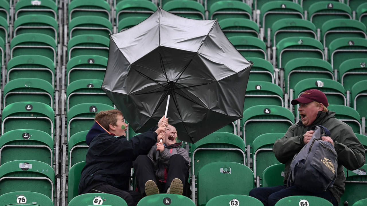 Not an easy day for using umbrellas, Ireland v Pakistan, Only Test, Malahide, 1st day, May 11, 2018