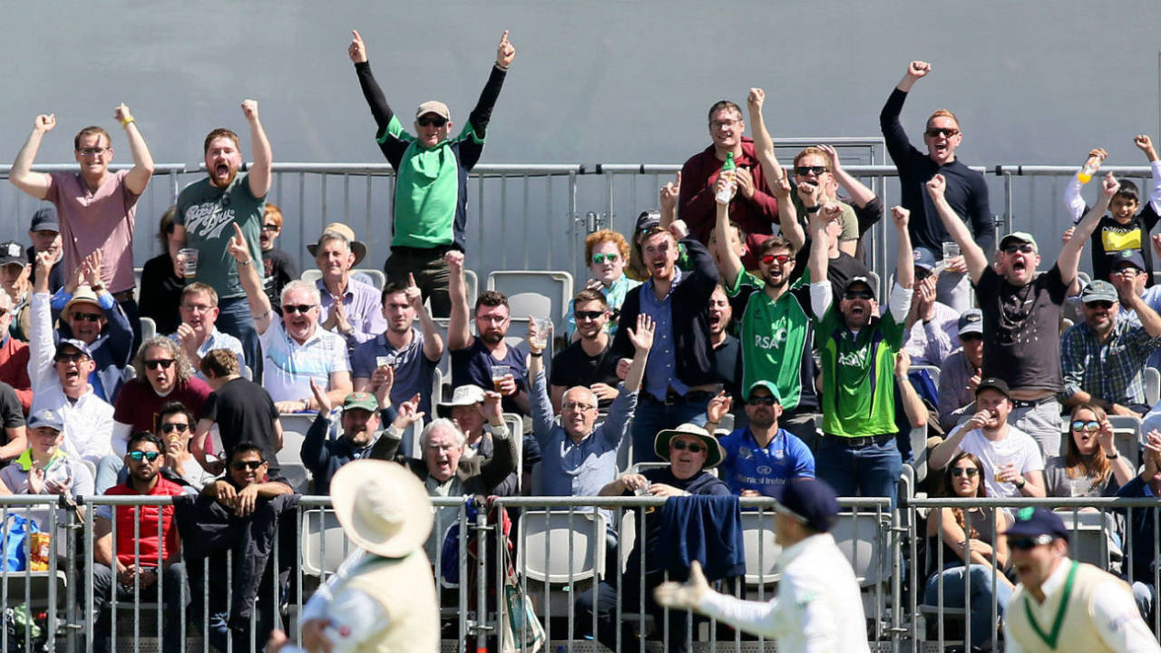Ireland's fans are gleeful as another Pakistan wicket falls, Ireland v Pakistan, Only Test, Malahide, 2nd day, May 12, 2018