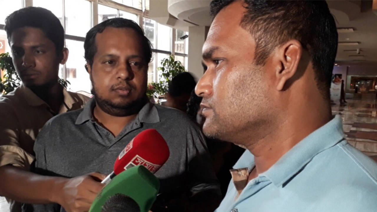 Mohammad Salahuddin speaks to the media, Dhaka, May 22, 2018