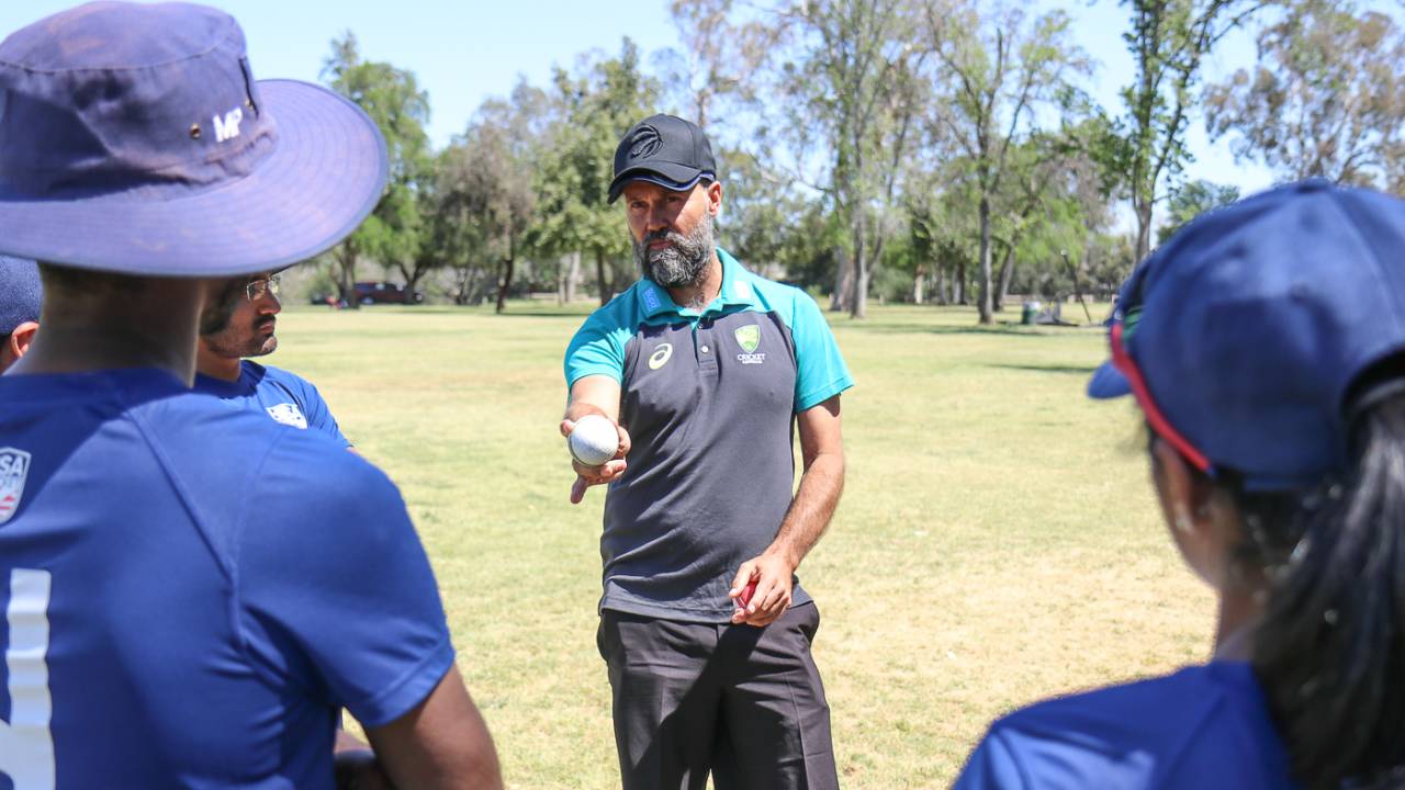 Former Canada captain John Davison shares spin philosophies with USA players, Los Angeles, April 22, 2018