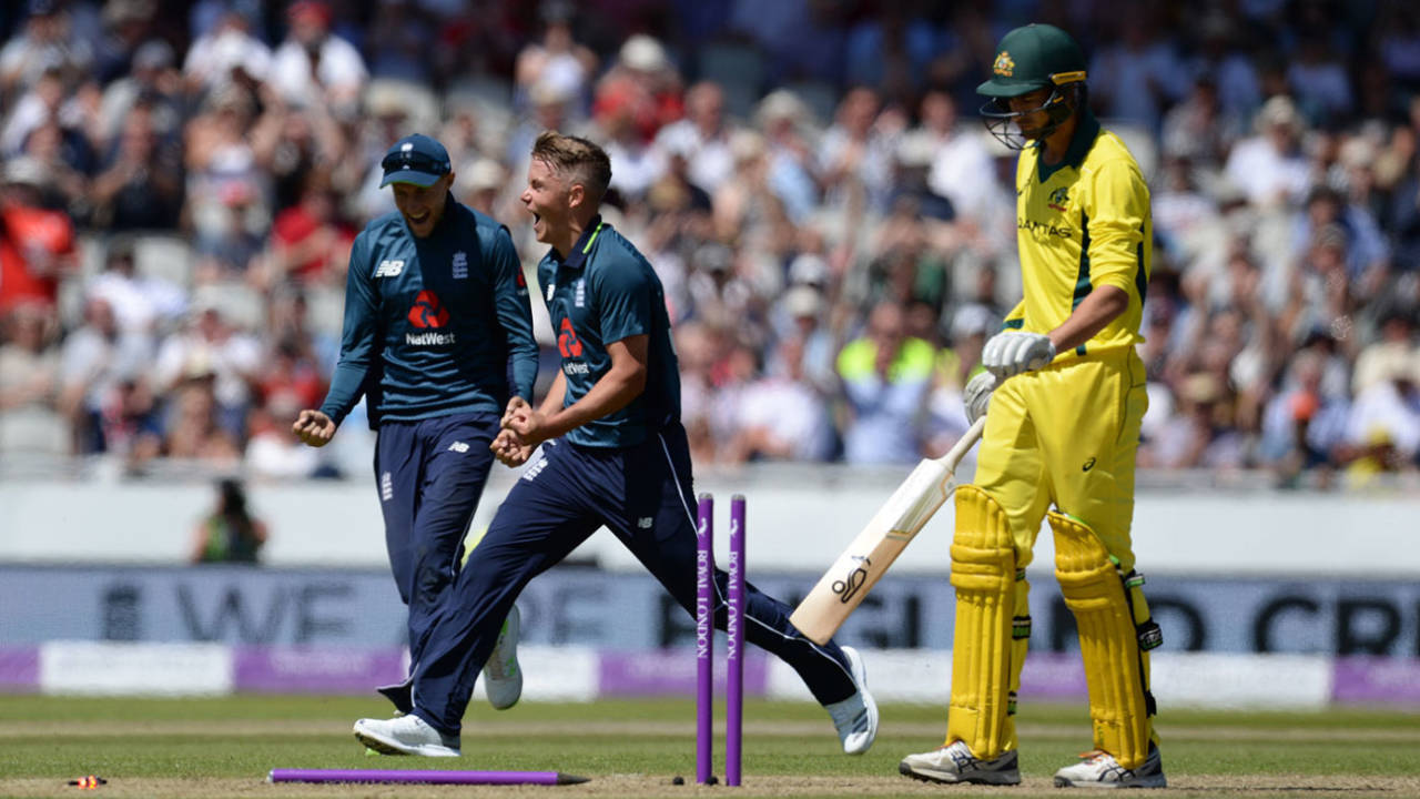 Sam Curran collected his first ODI wickets, England v Australia, 5th ODI, Old Trafford, June 24, 2018