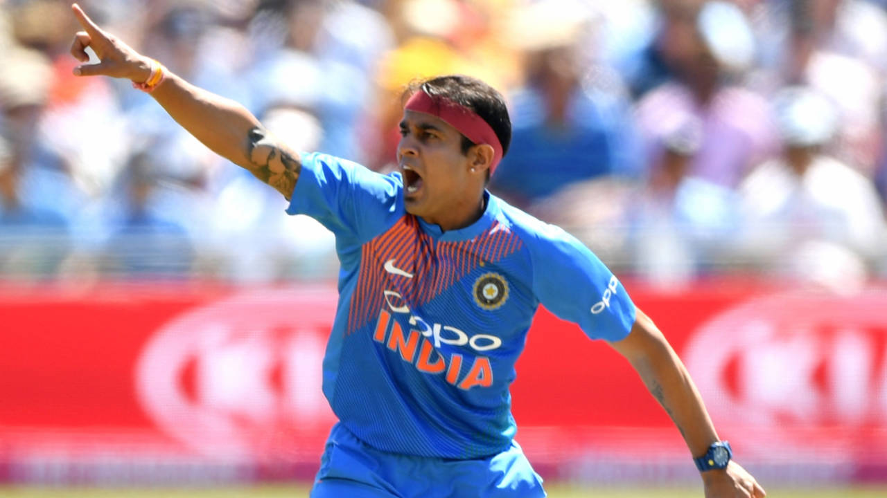 File photo: Siddarth Kaul's double-wicket maiden dented Karnataka early on&nbsp;&nbsp;&bull;&nbsp;&nbsp;Getty Images