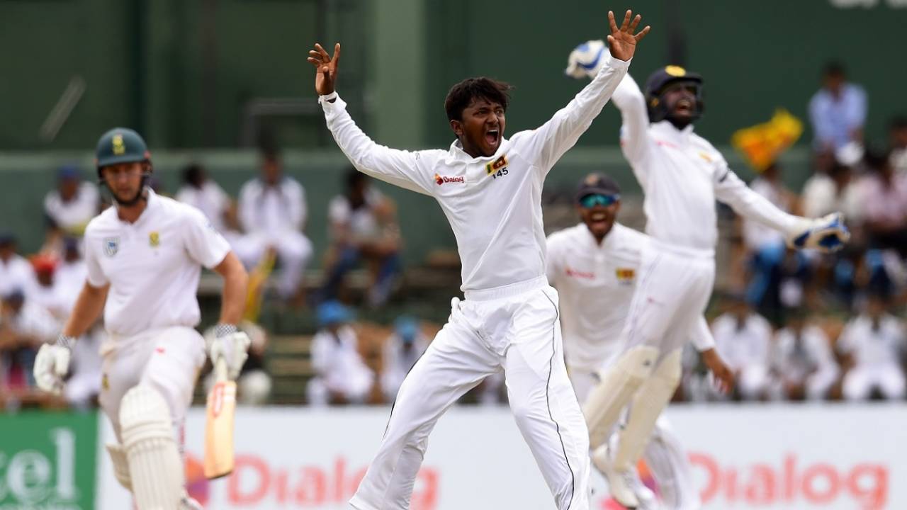 Akila Dananjaya belts out an appeal, Sri Lanka v South Africa, 2nd Test, SSC, 2nd day, July 21, 2018