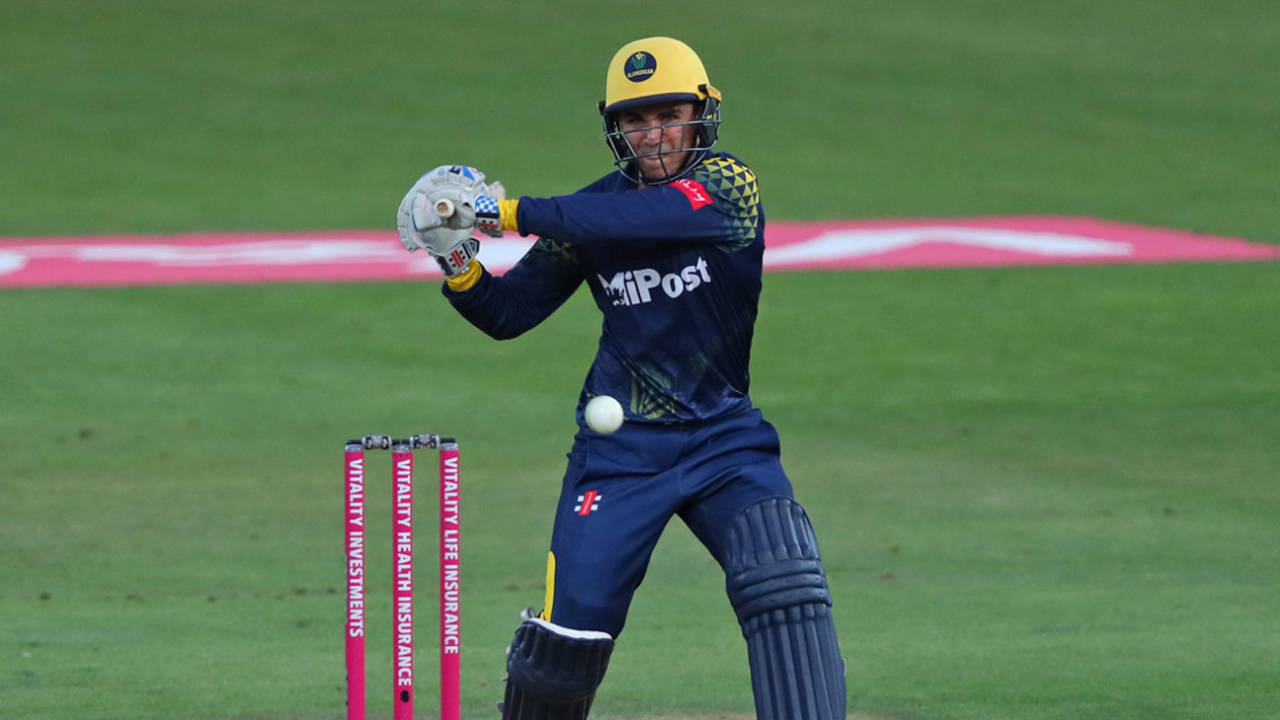 Kiran Carlson shapes to club the ball, Surrey v Glamorgan, Vitality T20 Blast, South Group, Kia Oval, July 31, 2018