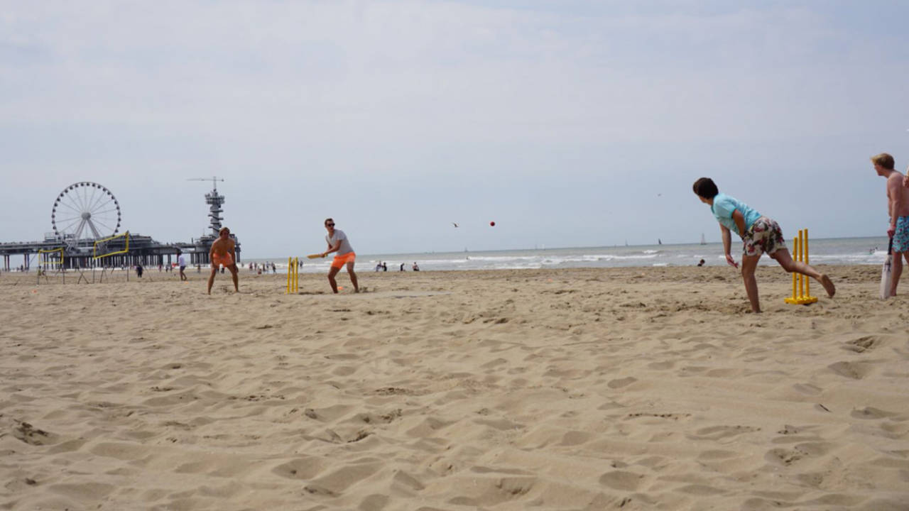 <b>Mark Jonkman</b>: The Royal Hague Cricket and Football Club celebrated its 140th anniversary with a beach cricket tournament against the picturesque background of the famous pier of Scheveningen and the Ferris wheel
