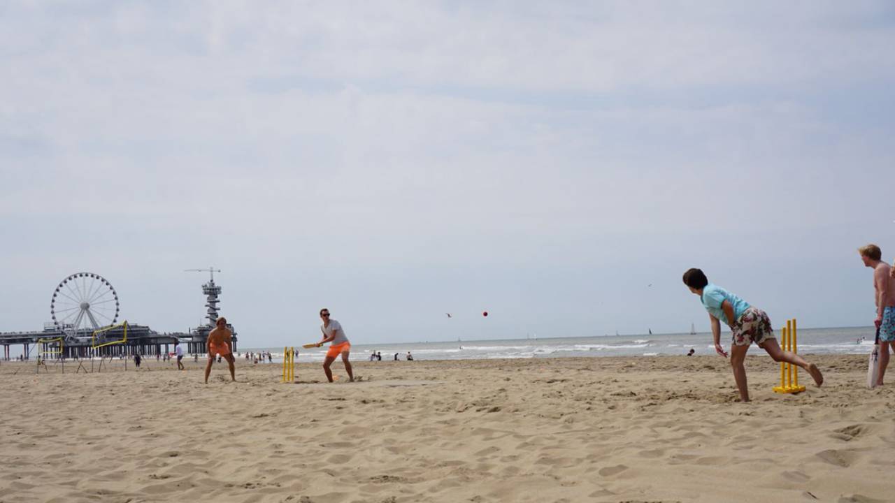 <b>Mark Jonkman</b>: The Royal Hague Cricket and Football Club celebrated its 140th anniversary with a beach cricket tournament against the picturesque background of the famous pier of Scheveningen and the Ferris wheel