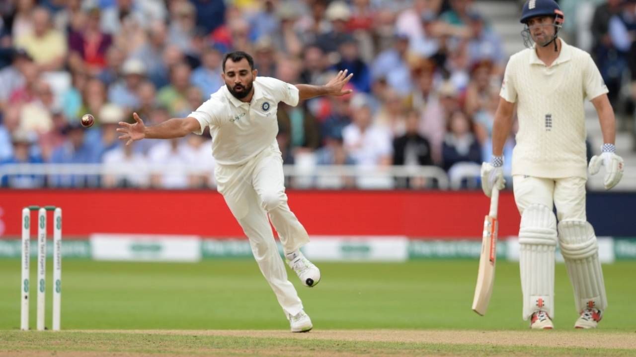 Mohammed Shami stretches to stop the ball&nbsp;&nbsp;&bull;&nbsp;&nbsp;Getty Images