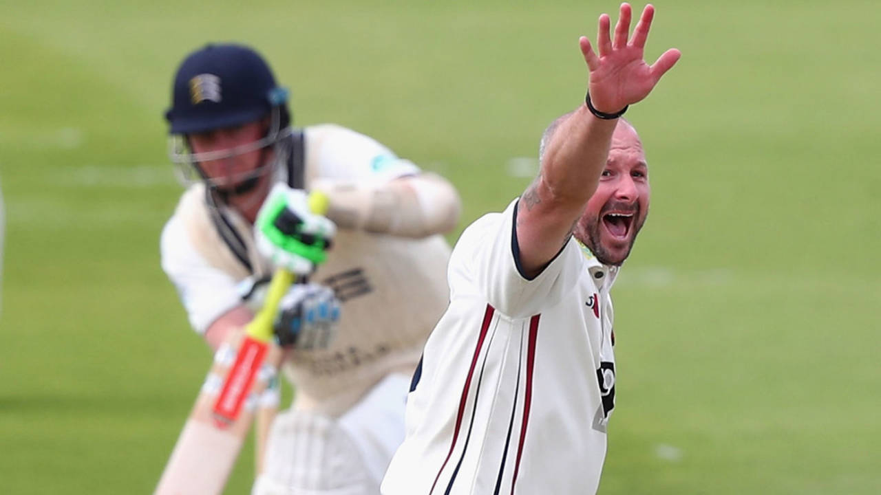 The evergreen Darren Stevens appeals for a wicket, Middlesex v Kent, County Championship, Division Two, Lord's, September 10, 2018